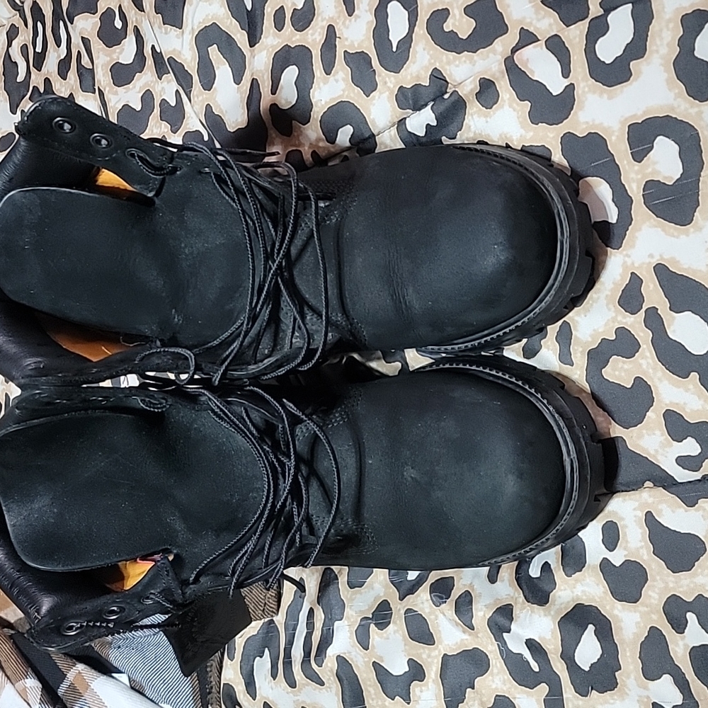 Men all black Timberland boots, worn,size 8.5